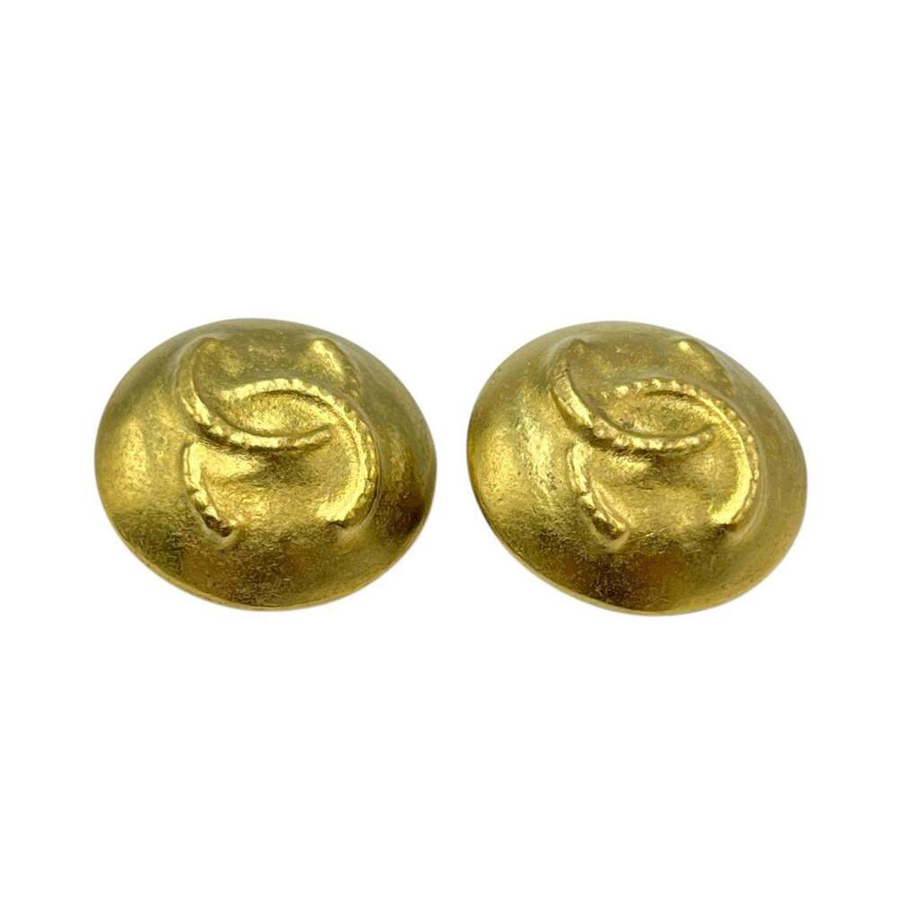 CHANEL Vintage Gold Logo Earrings - Picture 2 of 6
